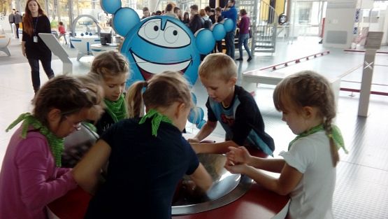 Grafika #16: Grupa 0a i 0b w Centrum Nauki Eksperyment w Gdyni