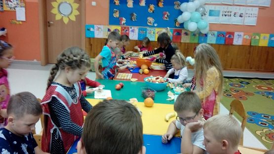  Grafika #3: JESTEM TYM, CO JEM I PIJĘ