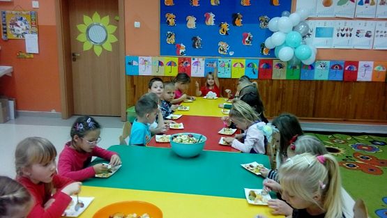  Grafika #20: JESTEM TYM, CO JEM I PIJĘ