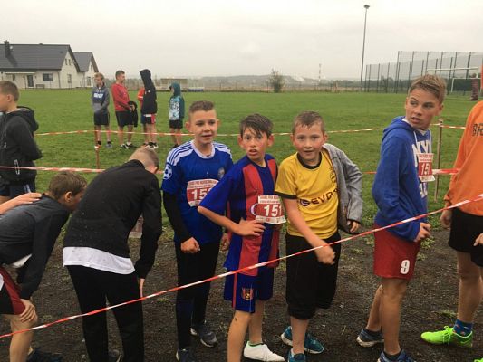  Grafika #8: Gminne Zawody w Drużynowych Biegach Przełajowych