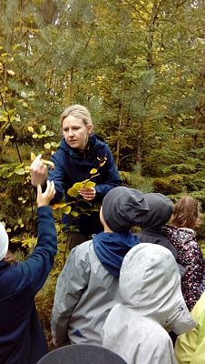  Grafika #18: Wycieczka grupy 0 a i 0 b do lasu