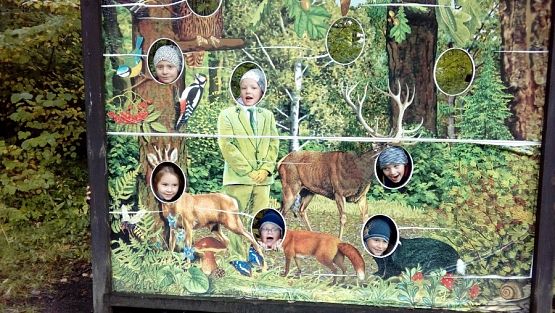  Grafika #32: Wycieczka grupy 0 a i 0 b do lasu