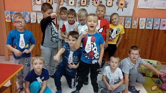 Grafika #1: Owocowy Dzień Chłopca w grupie "0"b