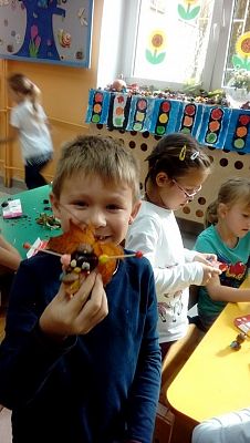  Grafika #25: Kasztanowe pomysły w grupie 0