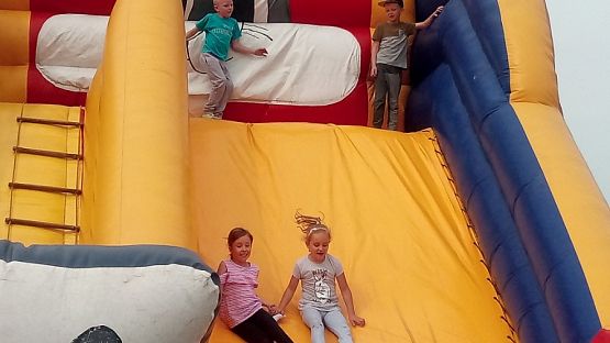  Grafika #5: SMERFNA PRZYGODA- GRĄBKOWO