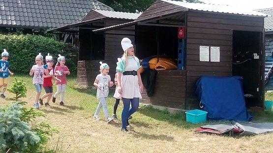  Grafika #22: SMERFNA PRZYGODA- GRĄBKOWO