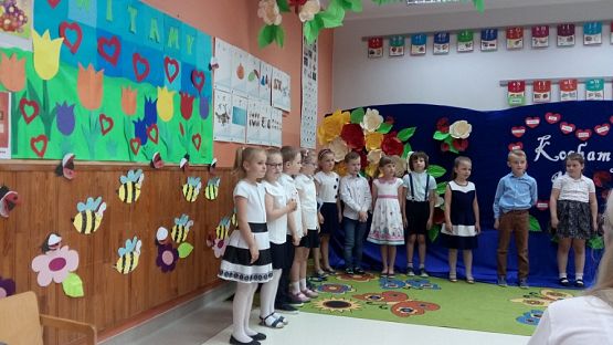  Grafika #9: DZIEŃ MAMY I TATY W GRUPIE 0 B