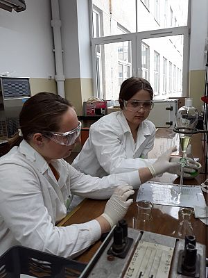 Grafika #0: Kolejny zjazd Uniwersytetu Młodego Chemika za nami.