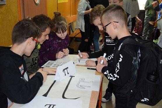  Grafika #14: 14 marca - Dzień Liczby π