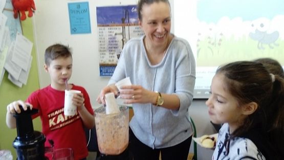  Grafika #4: Owocowa środa w klasie 4c