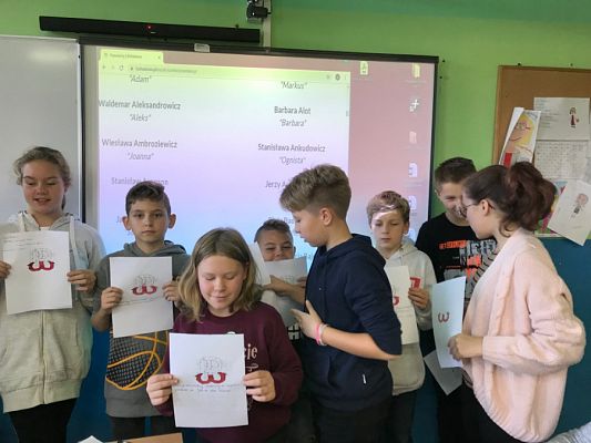  Grafika #1: KlasaVIa włączyła się w ogólnopolską kampanię historyczną BohaterOn pisząc listy do Powstańców