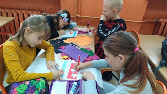  Grafika #0: Klasa 4a promuje patriotyczne postawy poprzez udział w kampanii BohaterOn