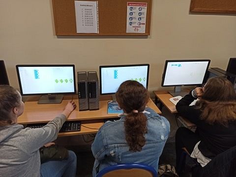  Grafika #2: CodeWeek - Europejski Tydzień Kodowania