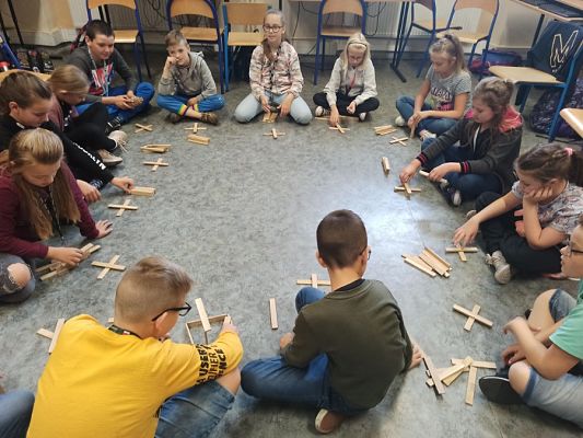  Grafika #17: Kółka z informatyki w ramach projektu Centrum Mistrzostwa Informatycznego