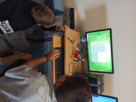  Grafika #41: Kółka z informatyki w ramach projektu Centrum Mistrzostwa Informatycznego