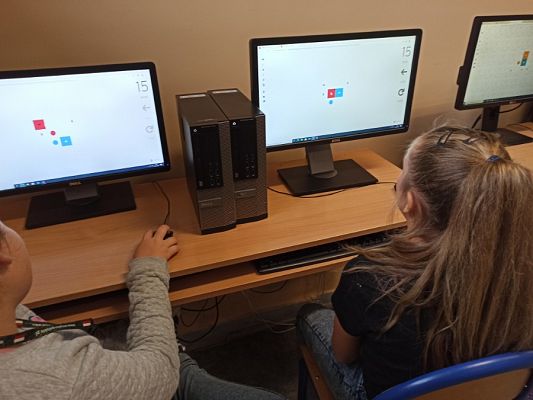  Grafika #44: Kółka z informatyki w ramach projektu Centrum Mistrzostwa Informatycznego