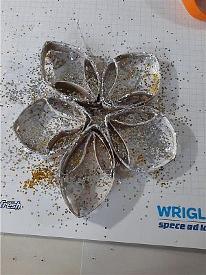 Grafika #76: Ręcznie robione, a nie kupione