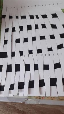  Grafika #8: Papierowe przeplatanki