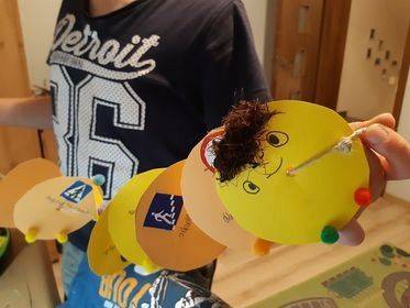  Grafika #11: Stonoga do nauki znaków drogowych - klasy 4