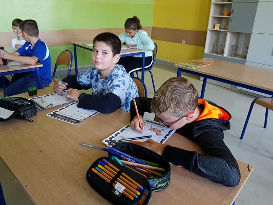  Grafika #42: Międzynarodowy Dzień Kropki