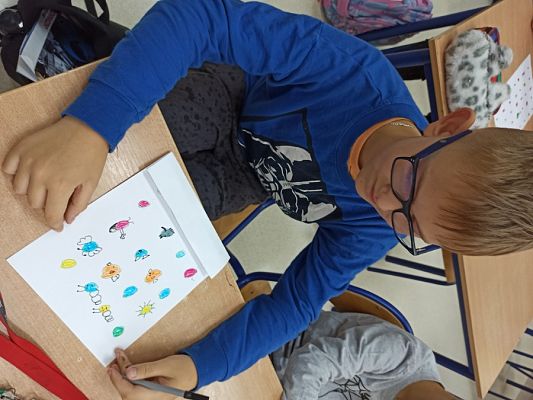  Grafika #90: Międzynarodowy Dzień Kropki