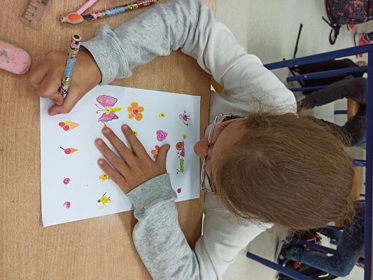  Grafika #100: Międzynarodowy Dzień Kropki