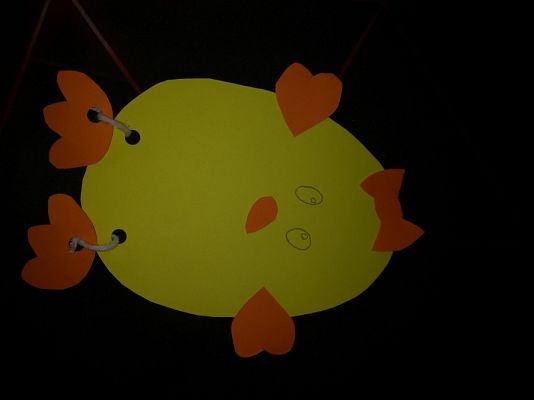 Grafika #8: Zdalna nauka - Wielkanocne Kurczaki prace klas 4-6