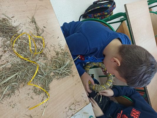  Grafika #12: Ozdoby Wielkanocne z siana