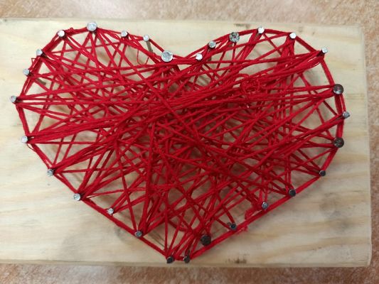  Grafika #39: Obrazki z gwoździ i sznurka