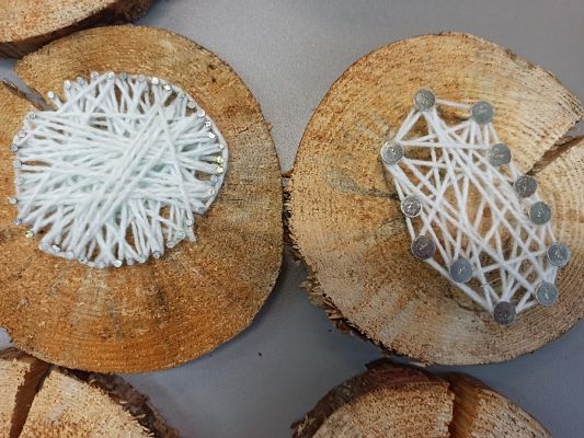  Grafika #49: Obrazki z gwoździ i sznurka