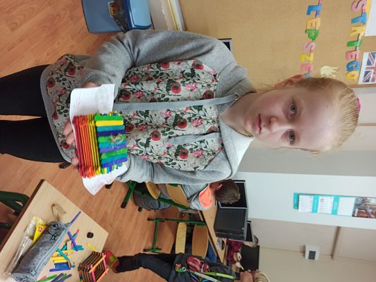 Grafika #36: Pudełko ze szpatułek