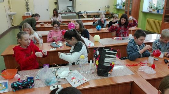  Grafika #9: Dekoracyjna kula świetlna