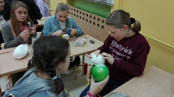  Grafika #10: Dekoracyjna kula świetlna