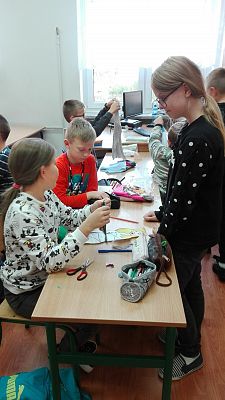  Grafika #1: Projektanci mody