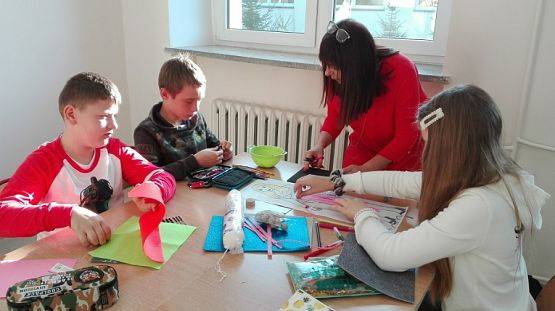  Grafika #7: Projektanci mody