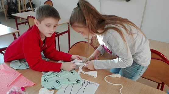  Grafika #9: Projektanci mody