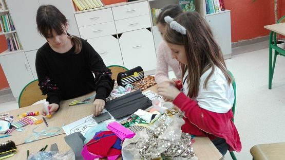  Grafika #12: Projektanci mody