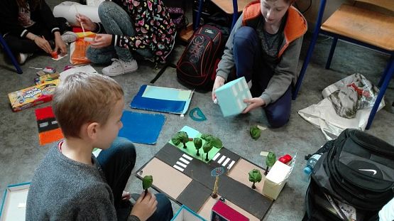 Grafika #7: MAKIETA SKRZYŻOWANIA - klasy 4