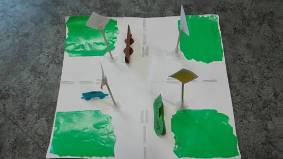 Grafika #24: MAKIETA SKRZYŻOWANIA - klasy 4