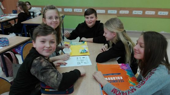  Grafika #13: Bierzemy udział w Ogólnopolskim Konkursie Ekologicznym MISTRZ RECYKLINGU