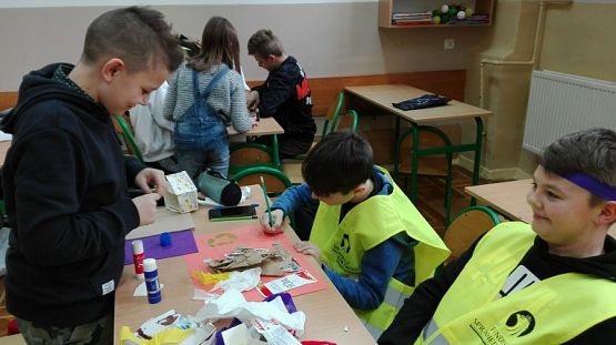  Grafika #18: Bierzemy udział w Ogólnopolskim Konkursie Ekologicznym MISTRZ RECYKLINGU