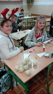  Grafika #9: Ozdoby świąteczne