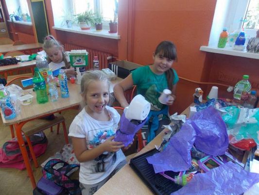  Grafika #1: Eko - postać