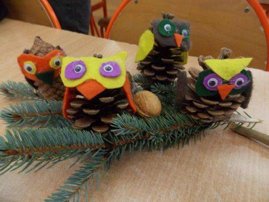  Grafika #0: Sowy z szyszek