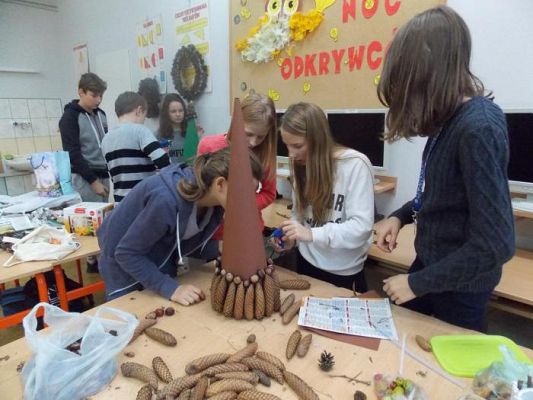  Grafika #6: CHOINKI KLASA IA gimnazjum