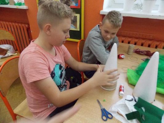  Grafika #5: CHOINKI KLASA IA gimnazjum