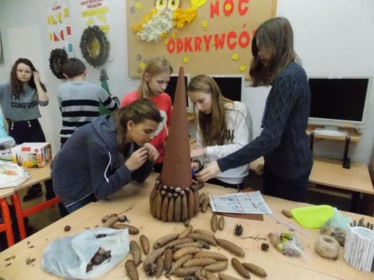  Grafika #0: CHOINKI KLASA IA gimnazjum