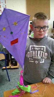 Grafika #6: Latawce klasy 6a