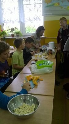  Grafika #3: Sałatki owocowe w klasach 6