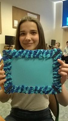  Grafika #3: Papierowa ramka klasy I gimnazjum